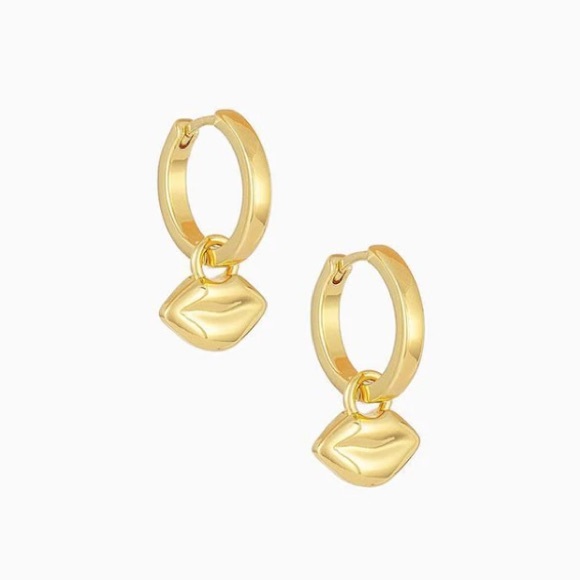 Uncommon James: Lips Sealed Huggies Earrings - Picture 3 of 12